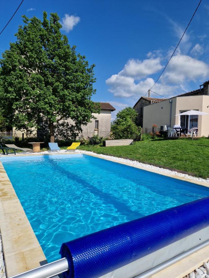 Gite Le Saint Benoit Lamillarié Esterno foto